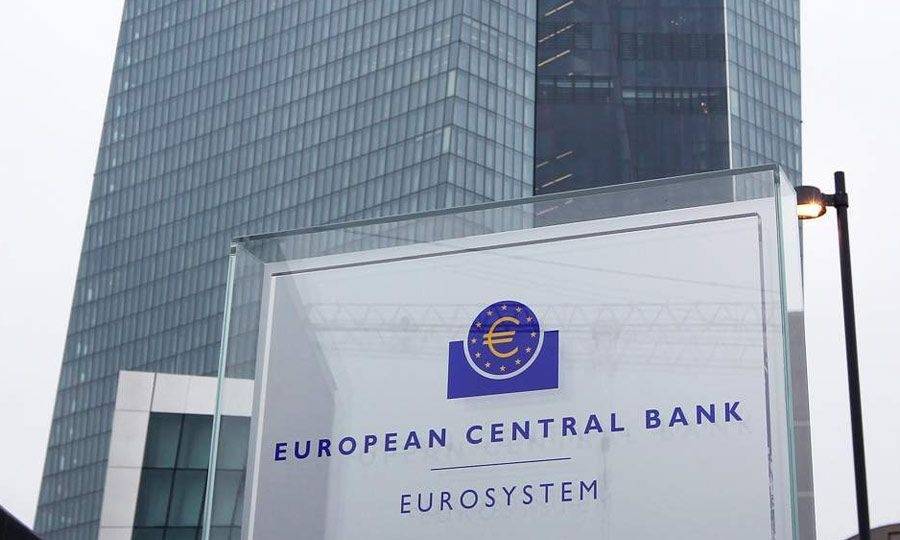 Στα 1,35 τρισ. ευρώ φτάνει το «μπαζούκας» η ΕΚΤ