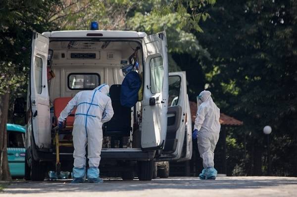 Κορονοϊός - Ελλάδα: 302 νέα κρούσματα και δύο θάνατοι