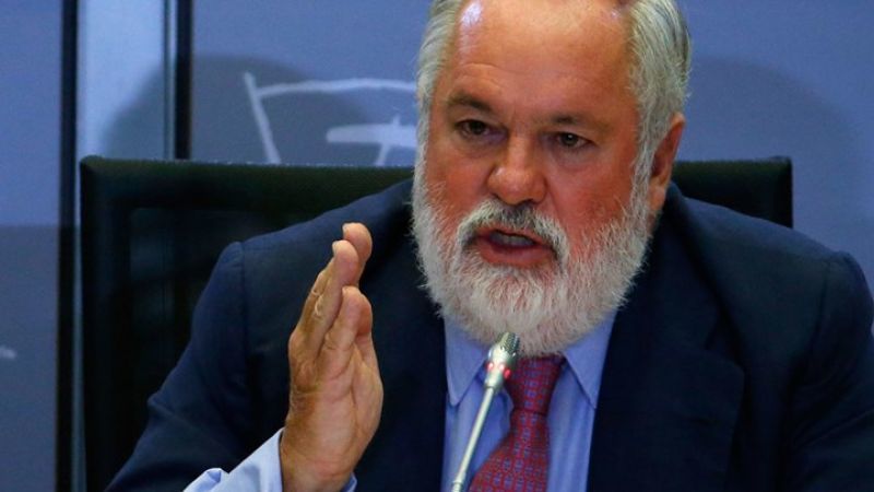 Ο Κανιέτε ενημερώνεται για το «βραχυκύκλωμα» σε ιδιωτικοποιήσεις και ΔΕΗ