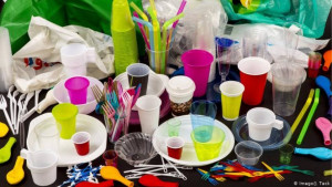 WWF:Απογοητευτική η εφαρμογή του νόμου για τα πλαστικά μιας χρήσης