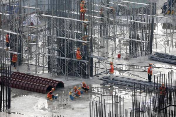 Ετήσια αύξηση 5,7% για την παραγωγή στις κατασκευές το 2021