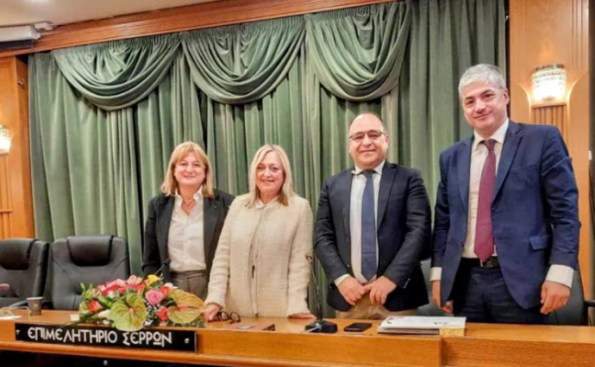 Υπ. Εργασίας:Να εξασφαλίσουμε ασφαλές περιβάλλον για όσες «σπάνε» τη σιωπή