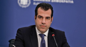 Πλεύρης: Προκλητικό να μιλά το ΠΑΣΟΚ για κομματικούς διορισμούς