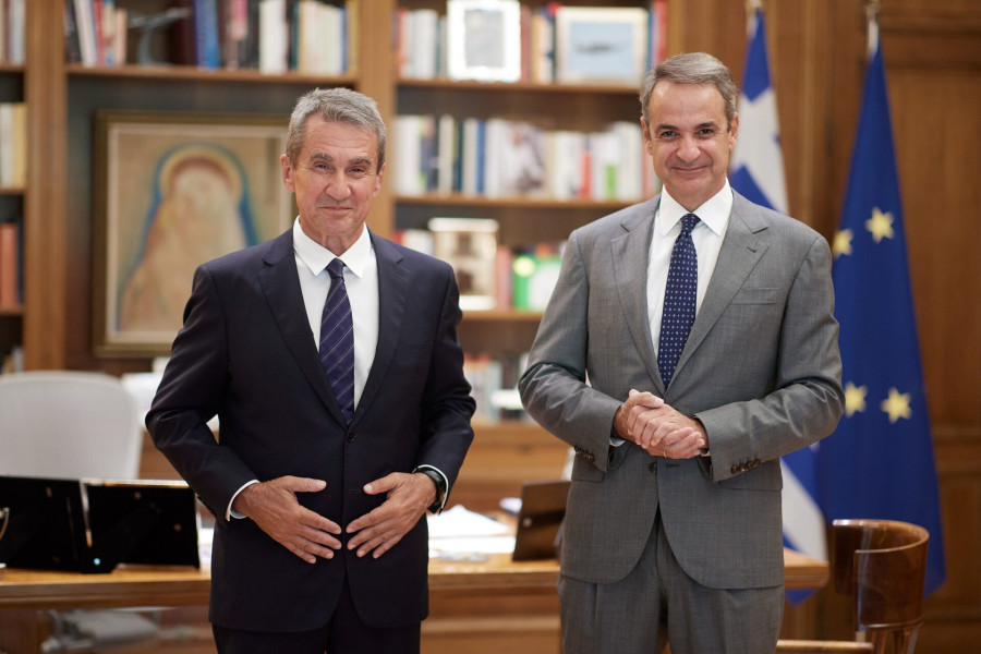 Ο Λοβέρδος θα πολεμήσει τα καρτέλ... από μέσα