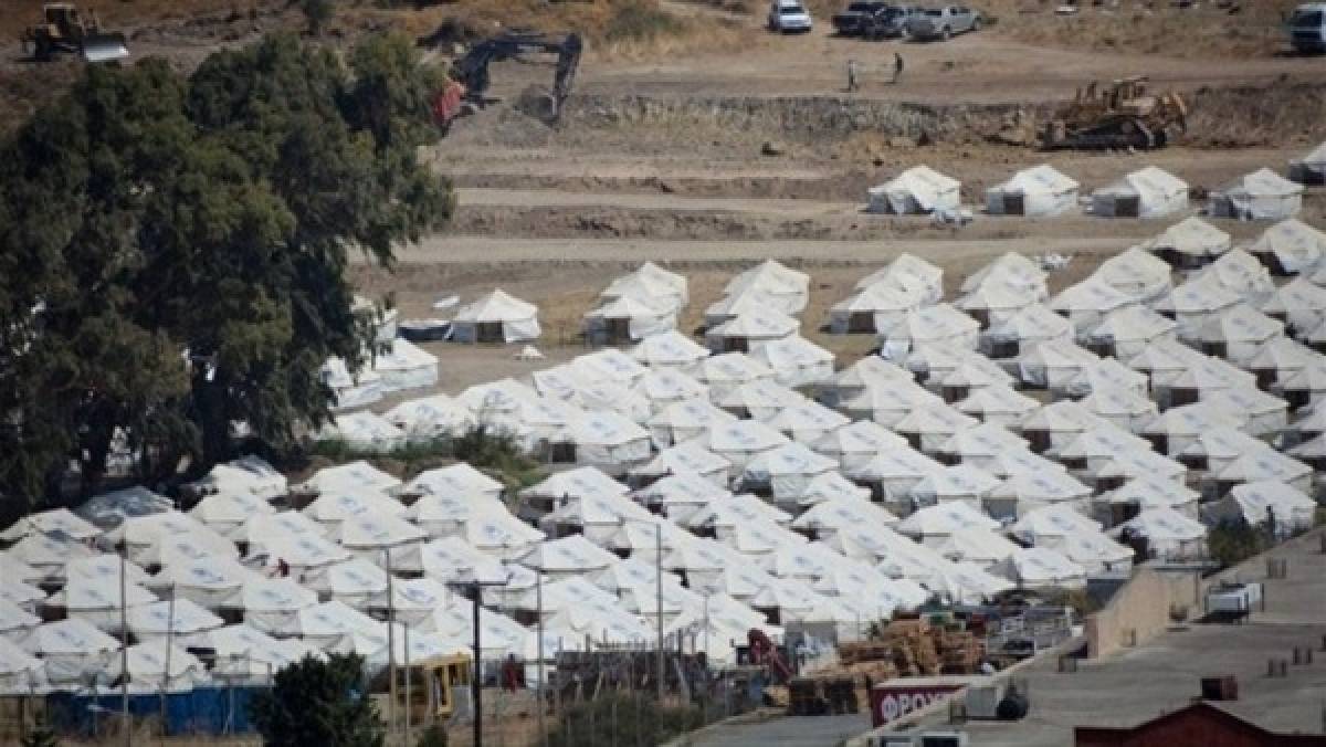 Λέσβος: Στη νέα δομή εισήλθαν 1.200 πρόσφυγες-35 επιβεβαιωμένα κρούσματα