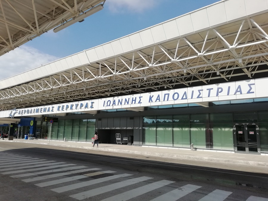 Πρεμιέρα της τουριστικής σεζόν στην Κέρκυρα με 10 πτήσεις εξωτερικού