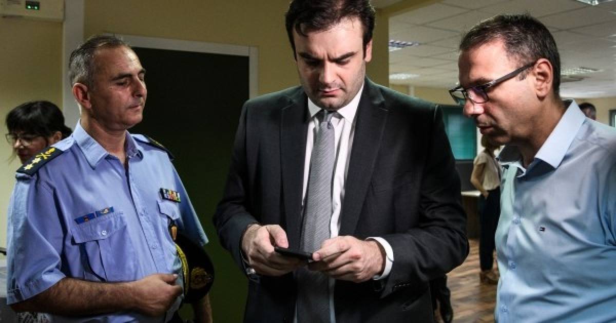 Εξετάζεται «ενδιάμεση λύση» αποστολής μηνυμάτων από το 112