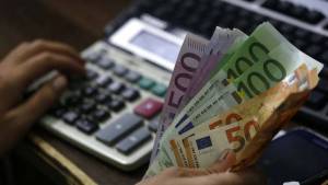Πού στοχεύει η ρύθμιση για τις 120 δόσεις στην εφορία;