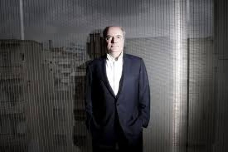 Γ. Περιστέρης στο Bloomberg: Μόνο ένα επενδυτικό σοκ θα φέρει θέσεις εργασίας