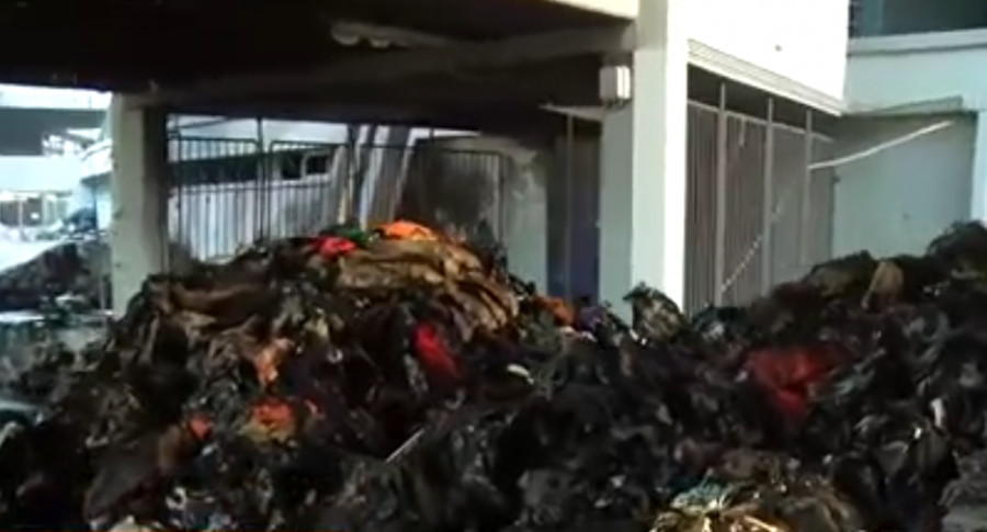Φωτιά σε παλέτες με βοήθεια για την Ουκρανία στο ΣΕΦ