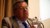 Στέφανος Μάνος: Πέντε προτάσεις για να βγούμε από την κρίση