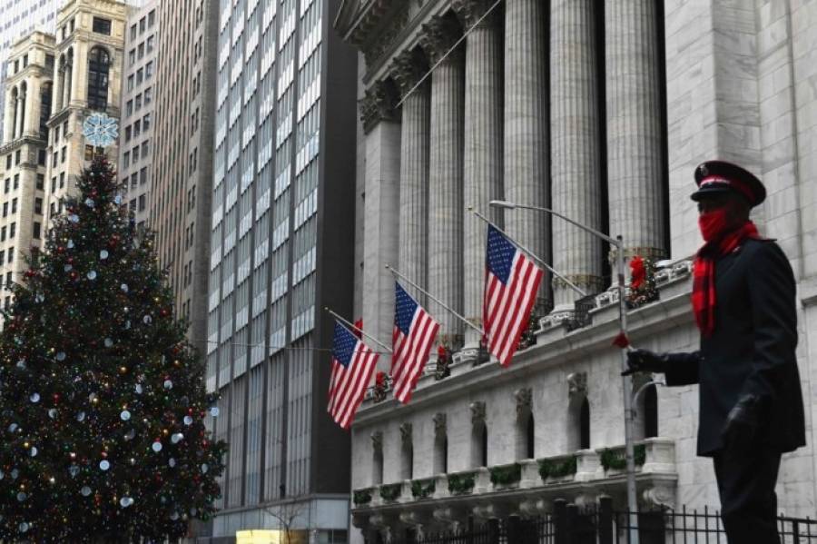 Ανοδικό ξεκίνημα στη Wall Street πριν την ανάπαυλα των Χριστουγέννων