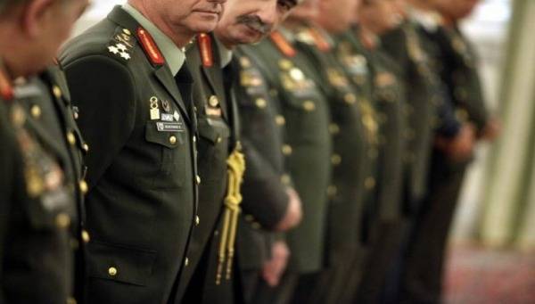 Βουλή: Δίπλα στα παιδιά των πεσόντων σε ώρα καθήκοντος