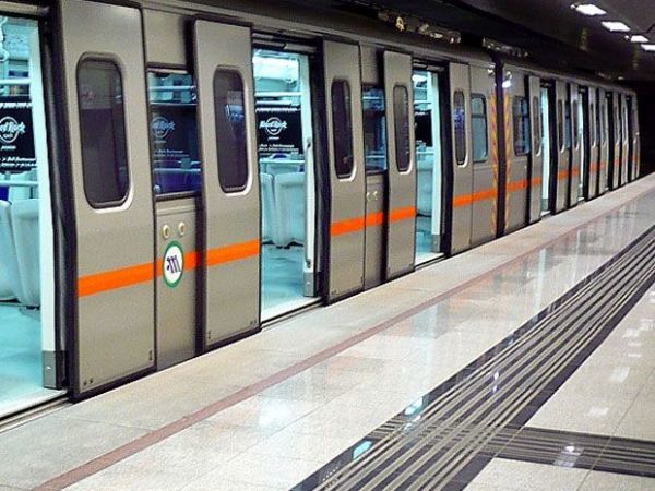 Στάση εργασίας στο Μετρό το πρωί της Τρίτης