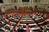 Ψηφοφορία στη Βουλή με το βλέμμα στον "μαραθώνιο" των προαπαιτουμένων