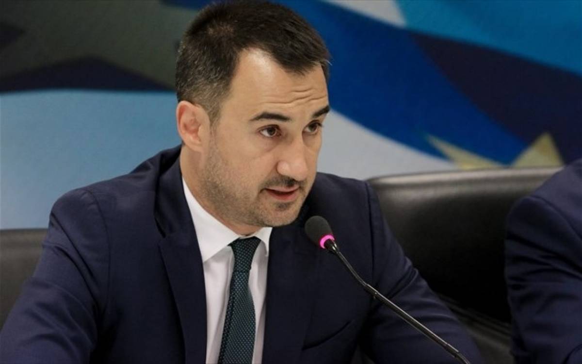 Χαρίτσης: Θα ανακοινώσουμε μέτρα στήριξης της μεσαίας τάξης