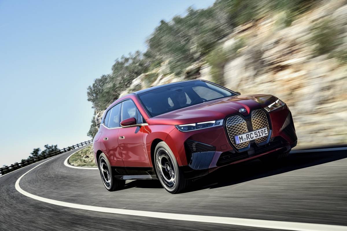Το BMW Group κατασκευάζει ηλεκτρικά αυτοκίνητα με τοπικά παραγόμενη πράσινη ηλεκτρική ενέργεια