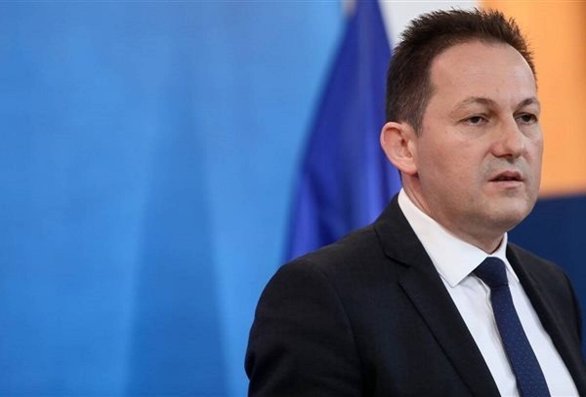 Πέτσας: Δε θα χαθεί κανένα εμβόλιο λόγω της «Μήδειας»