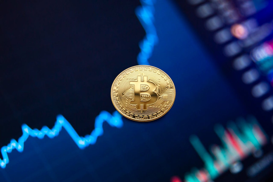 Bitcoin και Ether εκτινάσσονται καθώς ο Τραμπ καλεί το Κογκρέσο να εγκρίνει τον νόμο Clarity Act