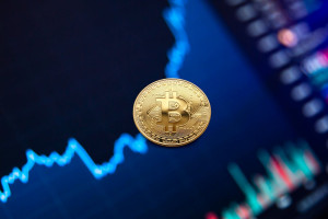 Bitcoin και Ether εκτινάσσονται καθώς ο Τραμπ καλεί το Κογκρέσο να εγκρίνει τον νόμο Clarity Act