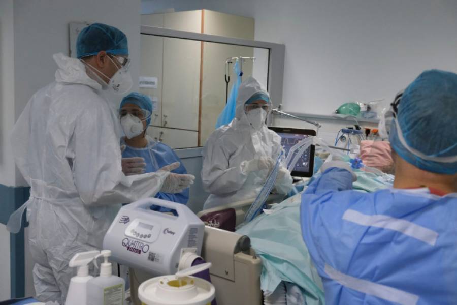 Κορονοϊός-Β.Ελλάδα: Πάνω απ'το 94% που νοσηλεύονται σε ΜΕΘ είναι ανεμβολίαστοι
