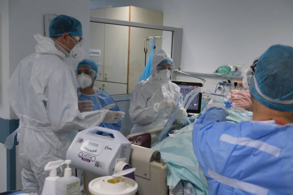 Κορονοϊός-Β.Ελλάδα: Πάνω απ'το 94% που νοσηλεύονται σε ΜΕΘ είναι ανεμβολίαστοι