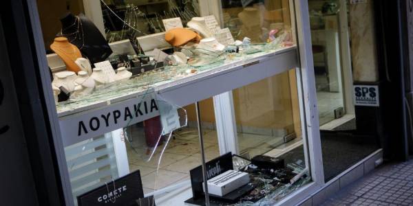 Βρέθηκε δείγμα DNA -όχι αποτύπωμα- του Ζακ Κωστόπουλου στο μαχαίρι
