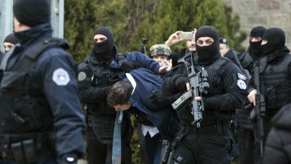 Κόσοβο: Πολιτική κρίση- Αποχωρούν οι Σέρβοι από την κυβέρνηση