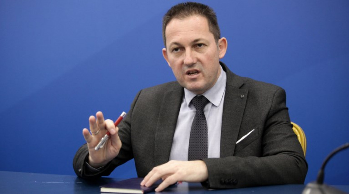 Πέτσας: Θα στηρίζουμε τους πολίτες όσο διαρκεί η κρίση