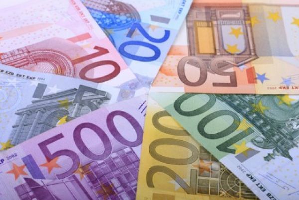Ασφυκτικά «ταπωμένες» οι στρόφιγγες του τραπεζικού δανεισμού
