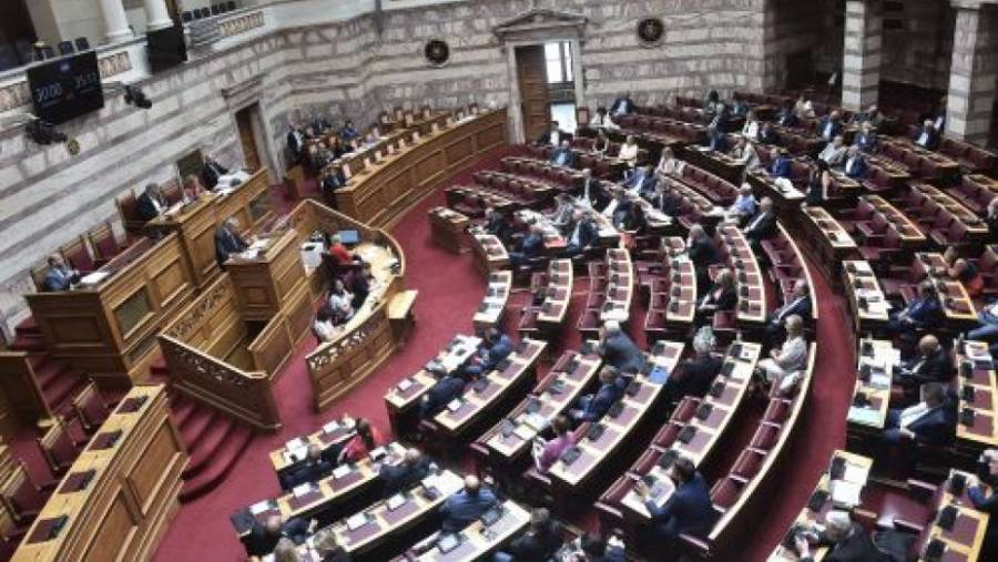 Η εξεταστική για τα ΜΜΕ και η άσχετη συζήτηση για την πανδημία