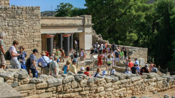 Πώς λειτουργούν οι αρχαιολογικοί χώροι την Παρασκευή (14/6) λόγω ζέστης