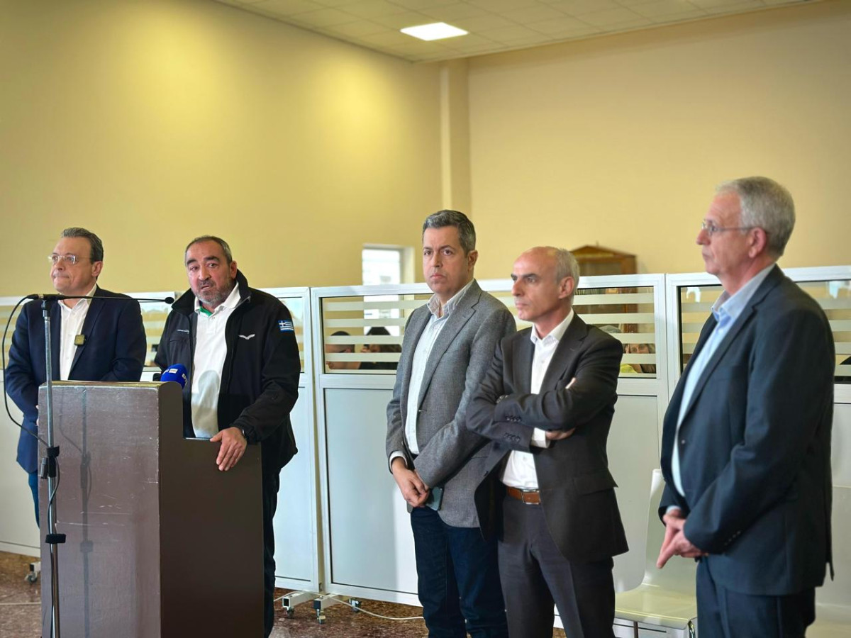 Φάμελλος σε εργαζόμενους ΕΑΒ: Δεν χρειαζόμαστε τον Μινχάουζεν για πρωθυπουργό