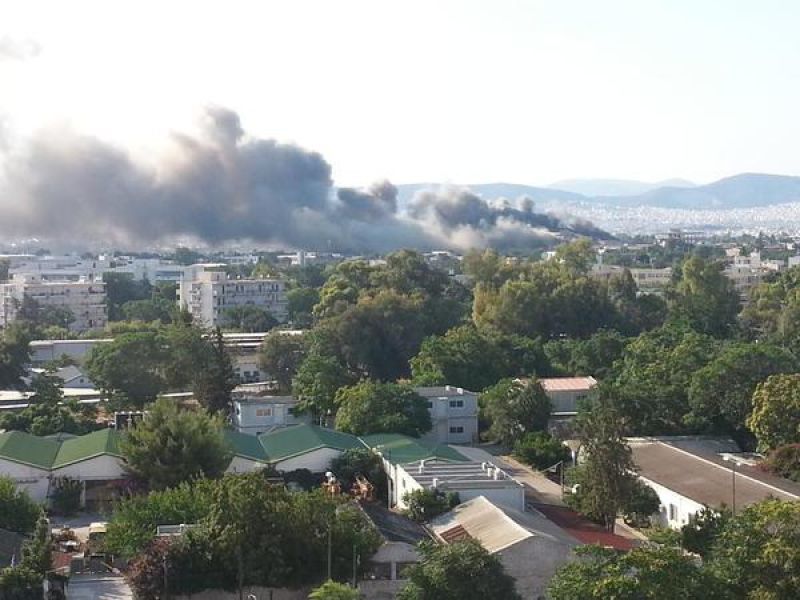 Μεγάλη πυρκαγιά στο Αιγάλεω