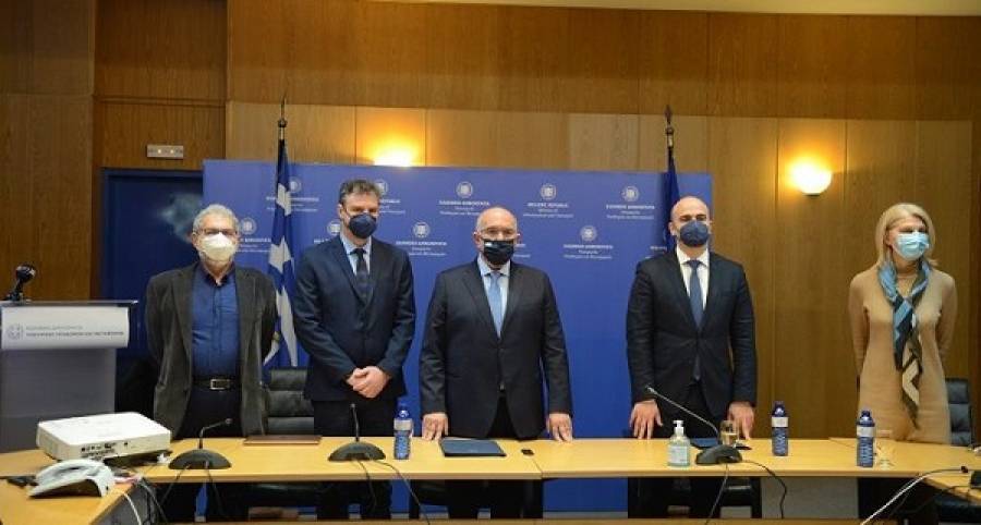 Ψηφιοποιούνται οι υπηρεσίες μεταφορών- Σε λειτουργία το νέο πληροφοριακό σύστημα