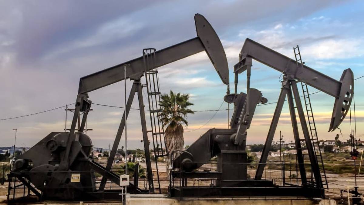 Σταθερά στα... υψηλά το πετρέλαιο, μετά και τις ρωσικές απειλές