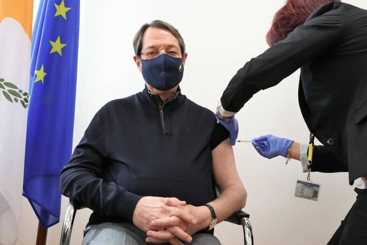 Κύπρος: Εμβολιάστηκε ο Νίκος Αναστασιάδης-Τι θα γίνει με τους Τουρκοκύπριους