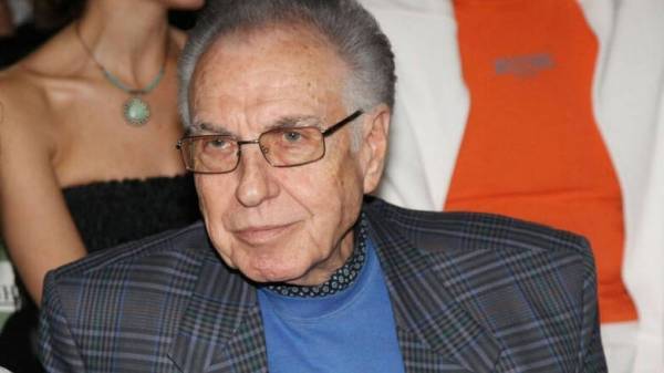 Έφυγε από τη ζωή ο ηθοποιός Τρύφων Καρατζάς