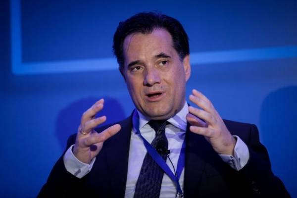 Γεωργιάδης: Άνοιγμα του λιανεμπορίου σε ζώνες-Ούτε συζήτηση για εστίαση