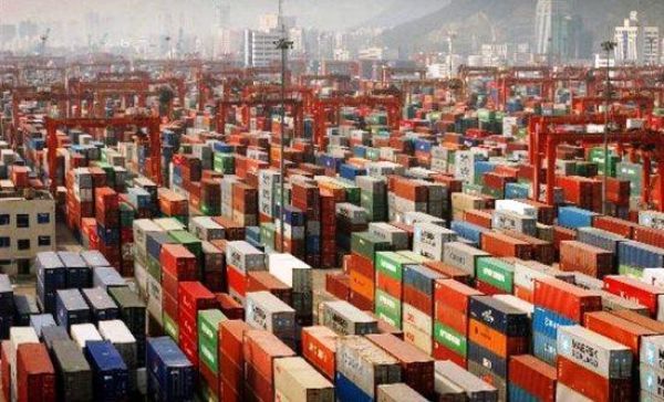 Σε "βαρομετρικό χαμηλό" παραμένουν οι ελληνικές εξαγωγές
