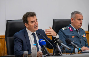 Χρυσοχοΐδης: Νέα φιλοσοφία για μια Αστυνομία πιο εξωστρεφή και αποτελεσματική