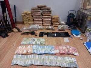 Εξαρθρώθηκε σπείρα με 21,5 κιλά ηρωίνης στην Αθήνα-Συνελήφθησαν τρία άτομα