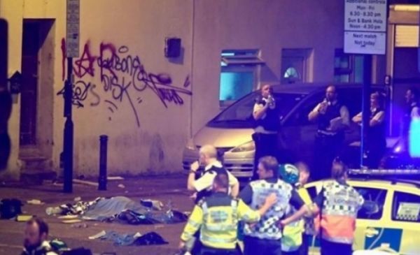 Νέα επίθεση με όχημα στη Βρετανία-Ένας νεκρός και 10 τραυματίες