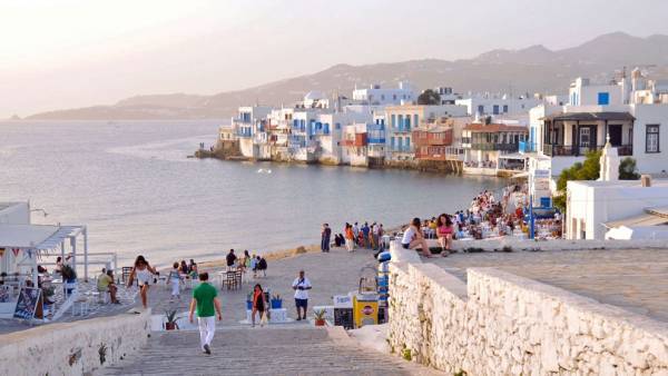BBC: Η Ελλάδα έδρασε γρήγορα-Τώρα πρέπει να σώσει το καλοκαίρι