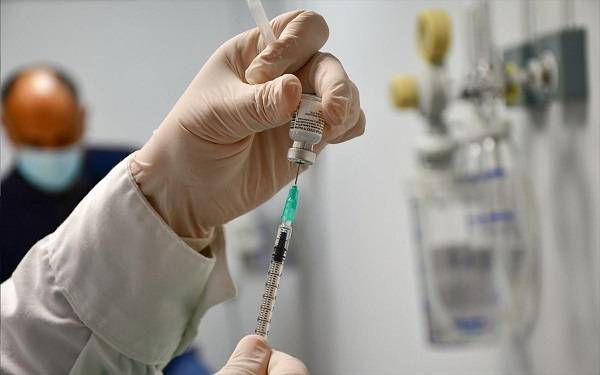 Εμβολιασμοί: Άνοιξε η πλατφόρμα για τις ηλικίες 70-74