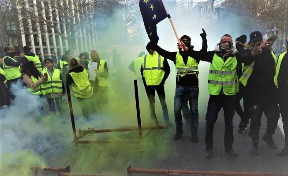 Άκυρη η συνάντηση των «κίτρινων γιλέκων» με τη γαλλική κυβέρνηση