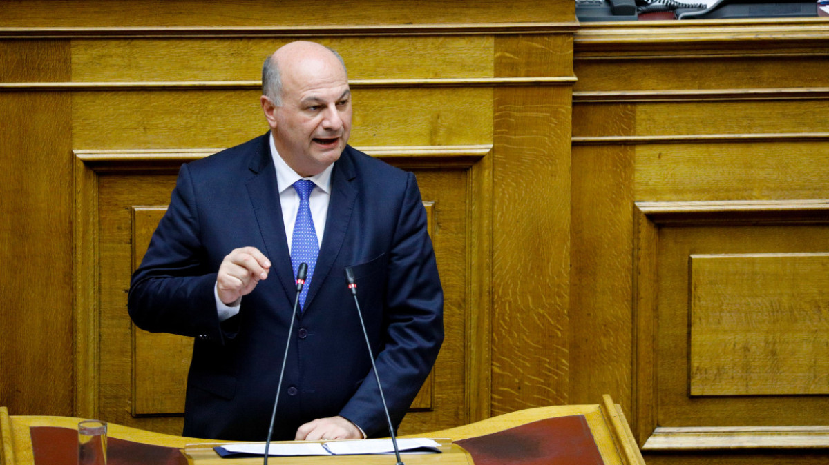 ΟΠΕΚΕΠΕ: «Διαχρονικό πρόβλημα και όχι σκάνδαλο υπουργών» λέει ο Τσιάρας