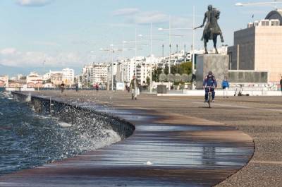 Ιικό φορτίο: Μειώθηκε κατά 3% στην Αττική-Κατά 39% στη Θεσσαλονίκη