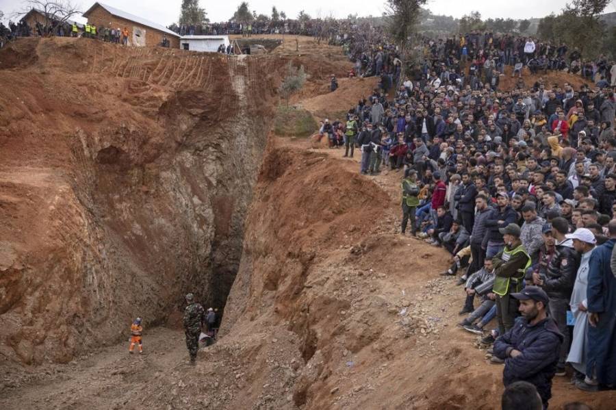 Μαρόκο: Υπεράνθρωπες προσπάθειες για διάσωση 5χρονου από τούνελ