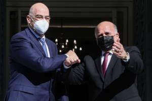 Δένδιας: Οι χώρες πρέπει να αποφεύγουν τους εκβιασμούς